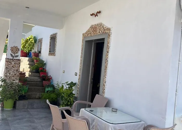 Elmir Apartament's Gasthof Ksamil