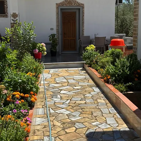 Elmir Apartament's בית הארחה *
