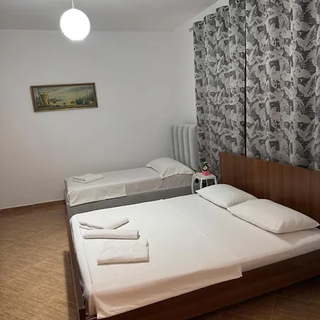 Elmir Apartament's