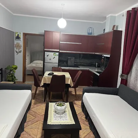 Elmir Apartament's בית הארחה קסאמיל