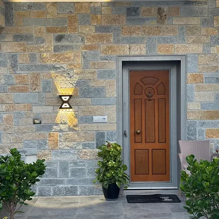Elmir Apartament's בית הארחה *