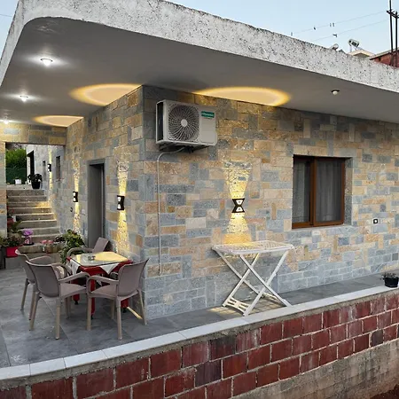 Elmir Apartament's בית הארחה קסאמיל